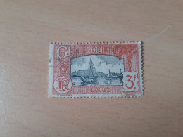 TIMBRE   GUADELOUPE       N  119     COTE  0,75   EUROS  OBLITERE - Usati