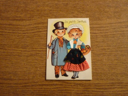 Carte Brodée "Les Petits Sarthois" - Jeune Couple - Jeune Femme Costume Brodé/Tissu- 10,1x14,5cm Env. - Borduurwerk