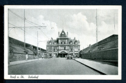 AK Neuss 1941 Bahnhof Mit Oldtimer (PK0184 - Other & Unclassified