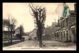 77 - VILLENEUVE-SUR-BELLOT - PLACE DE LA MAIRIE ET LES ECOLES - Andere & Zonder Classificatie