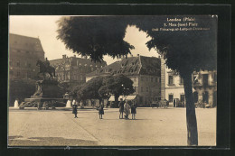 AK Landau, Partie Am Max Josef Platz Mit Denkmal  - Landau