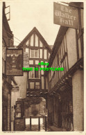 R590472 Evesham. Old Gateway. Postcard - Wereld