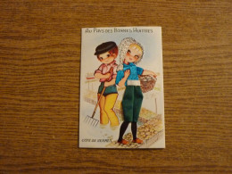 Carte Brodée "Au Pays Des Bonnes Huitres" - Jeune Couple - Jeune Femme Tenue Brodée/Tissu- 9,8x14,7cm Env. - Borduurwerk