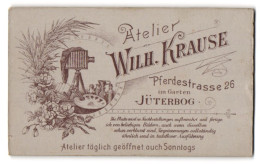 Fotografie Wilh. Krause, Jüterbog, Pferdestr. 26, Plattenkamera Mit Farbpalette  - Anonyme Personen