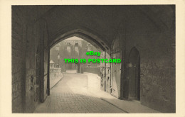 R591640 Tower Of London. 12. Byward Gate. View Looking Outwards Across Moat To M - Autres & Non Classés