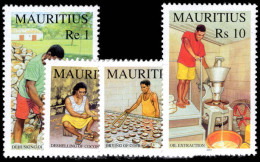 Mauritius 2001 Coconut Industry Unmounted Mint. - Mauricio (1968-...)