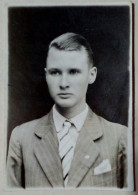 Photographie - Portrait D'un Jeune Homme. - Anonyme Personen