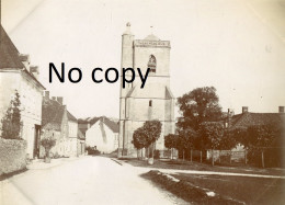 PHOTO FRANCAISE - RUE ET EGLISE DE SAINPUITS PRES DE LAINSECQ YONNE 89 - VERS 1900 - 1910 - Lieux