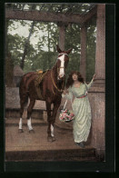 Künstler-AK Frau Mit Blumenkorb Und Ein Reitpferd In Einem Antikem Pavillon  - Paarden