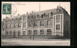 CPA Chauny, L`Ecole Des Filles  - Chauny