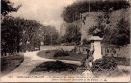 3-5-2024 (4 Z 5) VERY OLD - B/w - France - Boulogne Sur Mer - Doctor's Monument - Boulogne Sur Mer