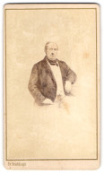 Fotografie F. Brandseph, Stuttgart, Friedrich Karl Heinrich Staelin In Anzugjacke  - Anonymous Persons