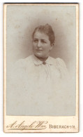 Fotografie A. Angele Witwe, Biberach A. R., Bürgerliche Dame Mit Kragenbrosche  - Personnes Anonymes