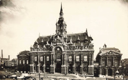 CPSM Roubaix-L'hôtel De Ville-Beau Timbre  L2887 - Roubaix