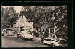 AK Gommlo /Dübener Heide, Wartburg 311 Und 312 Coupe Vor Der HO-Gaststätte Oppin  - Turismo