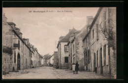 CPA Montaigut, Rue Du Faubourg, Vue De La Rue  - Montaigut