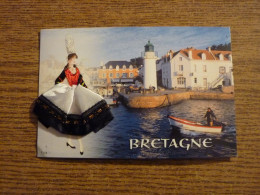 Carte Brodée "Bretagne" - Jeune Femme Costume Brodé/Tissu- 10x15cm Environ. - Brodées