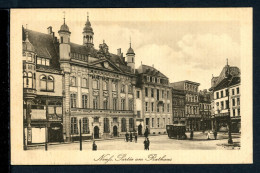 AK Neuss 1917 Rathaus Mit Oldtimer Bus (PK0231 - Autres & Non Classés