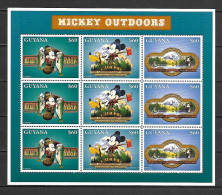 Disney Guyana 1996 Mickey Outdoors Sheetlet MNH - Disney