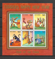 Disney Guyana 1998 Winnie The Pooh - Year Of The Tiger Sheetlet MNH - Disney