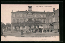 CPA Vic-le-Comte, L`Hotel De Ville  - Vic Le Comte