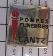 3119 Pin's Pins / Beau Et Rare : MARQUES / Un Cercueil Acheté , Un Pin's Offert ! POMPES FUNEBRES LANTZ - Marche