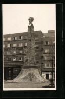 Foto-AK Wien, Gemeindebau Winarskyhof, Lasalle-Denkmal  - Autres & Non Classés