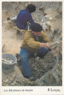 CPM Les Récolteurs De Kaolin  Le Buisson 24 Forêt De La Bessède Mon Regard Est Ma Mémoire Photo Alain Bordes - Kunsthandwerk