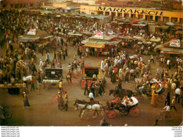 MARRAKECH . Place Djemaa El Fna . - Marrakech