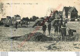 80.  LE CROTOY .  Sur La Plage . - Le Crotoy