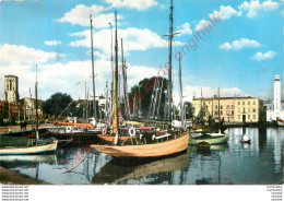 17.   LA ROCHELLE .  Vieux Bassin . - La Rochelle