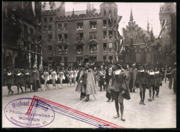 Fotografie Michael Dietrich, München, Ansicht München, Kaiser Wilhelm II. Bei Einer Parade Auf Dem Marienplatz  - Berühmtheiten