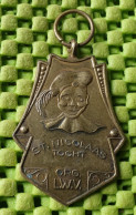 Medaile : Sint-Nicolaas Tocht - Org. L.W.V.   -  Original Foto  !!  Medallion  Dutch - Andere & Zonder Classificatie