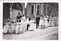 Photo 8.5 X 6.00 - NEUVILLE De POITOU ( 86 ) Noce A La Sortie De L Eglise - Aout 1948 - Orte