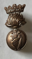 CAP BADGES  WW1  ROYAL IRISH FUSILIERS - 1914-18