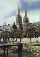 29 QUIMPER LA CATHEDRALE ET LES QUAIS - Quimper