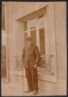 Jolie Photographie D'un Vieil Homme à Identifier à Bersac En Août 1927, Généalogie, Ancêtres, 5,5 X 8 Cm - Orte