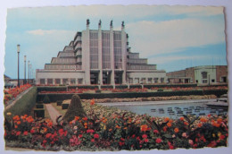 BELGIQUE - BRUXELLES - Le Palais Du Centenaire - Monumenten, Gebouwen