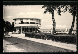 AK Scharbeutz, Ostseebad, Strassenpartie Und Cafe Mit Geschäften  - Scharbeutz