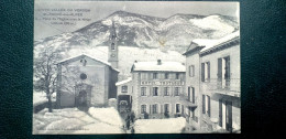 04 , Saint -André Les Alpes , La Place De L'église Et L'hôtel Trotabas - Autres & Non Classés