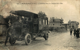 N79 - 76 - MESNIL-VAL - Seine-Maritime - L'Autobus Dans Le Chemin De La Mer - Mesnil-Val