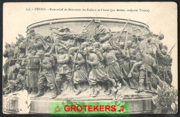 TROYES Haut-relief Du Monument Des Enfants De L’Aube 1910 - Troyes