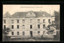 CPA Chef-Boutonne, L`Hôtel De Ville  - Chef Boutonne