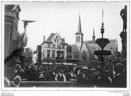 PHOTO  BRUXELLES  1935 EXPOSITION INTERNATIONALE  LE  VIEUX BRUXELLES  FORMAT  8.50 X 6 CM - Lugares