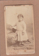 Ancienne Photographie XIXe CDV Ménard Fontainebleau 29 Rue Marrier Portrait Enfant Petite Fille - Alte (vor 1900)