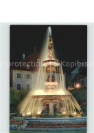 12413145 La Chaux-de-Fonds Fontaine Monumentale Brunnen Nachtaufnahme La Chaux-d - Andere & Zonder Classificatie