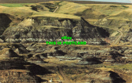 R594786 Alberta. Badlands Of Drumheller Valley With Little Church. Sun Graphics. - Monde