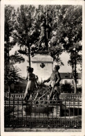 CPA Paray Le Monial Saône Et Loire, Monument Aux Morts - Otros & Sin Clasificación