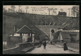 CPA Uzerche, L`Entrée Du Pont Neuf Et Les Tunnels  - Uzerche