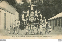 SABLE SOCIETE DE GYMNASTIQUE ETOILE SABOLIENNE PYRAMIDE AVEC ENGINS - Sable Sur Sarthe